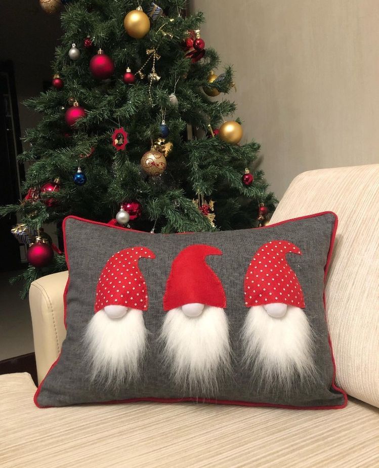 Cojin navideño 3 duendes