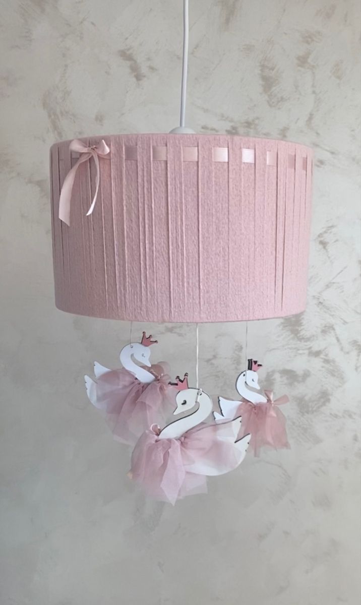 Lámparas tejidas decorativas con textura