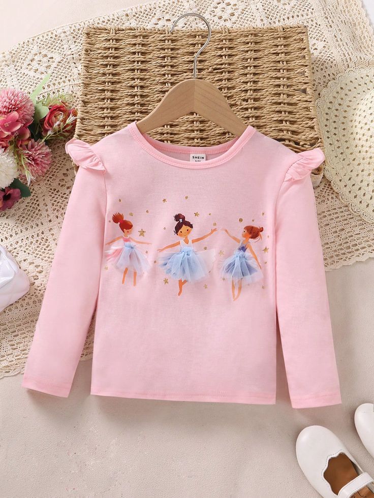 Ropa con muñeca