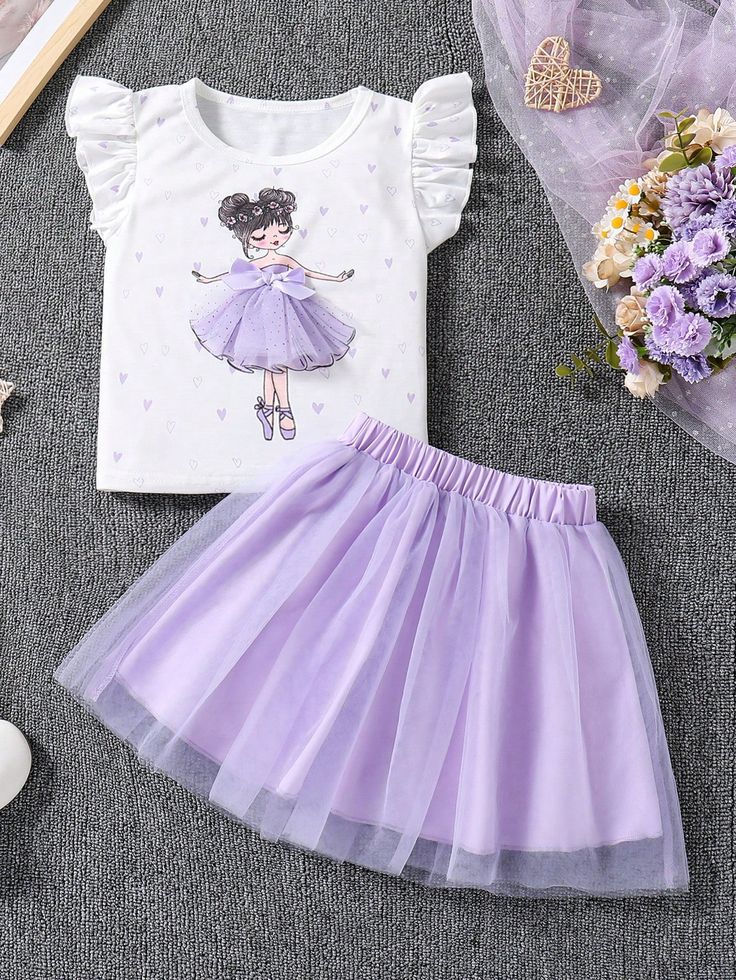 Ropa con muñeca