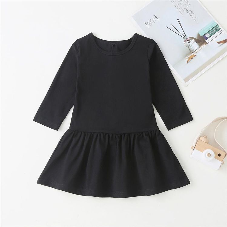 Vestido infantil negro pliegues